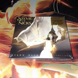 STEVIE NICKS STAND BACK 1981-20Q7 30 ESSENTIAL RECORDINGS ON 3 CD'S...NEW...ADULT OWNED AND KEPT IN A SMOKE FREE HOME...$25.00...