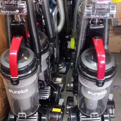 EUREKA/SHARK VACUUMS UPRIGHT 