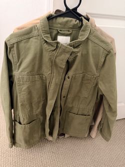 Army green women’s medium jacket