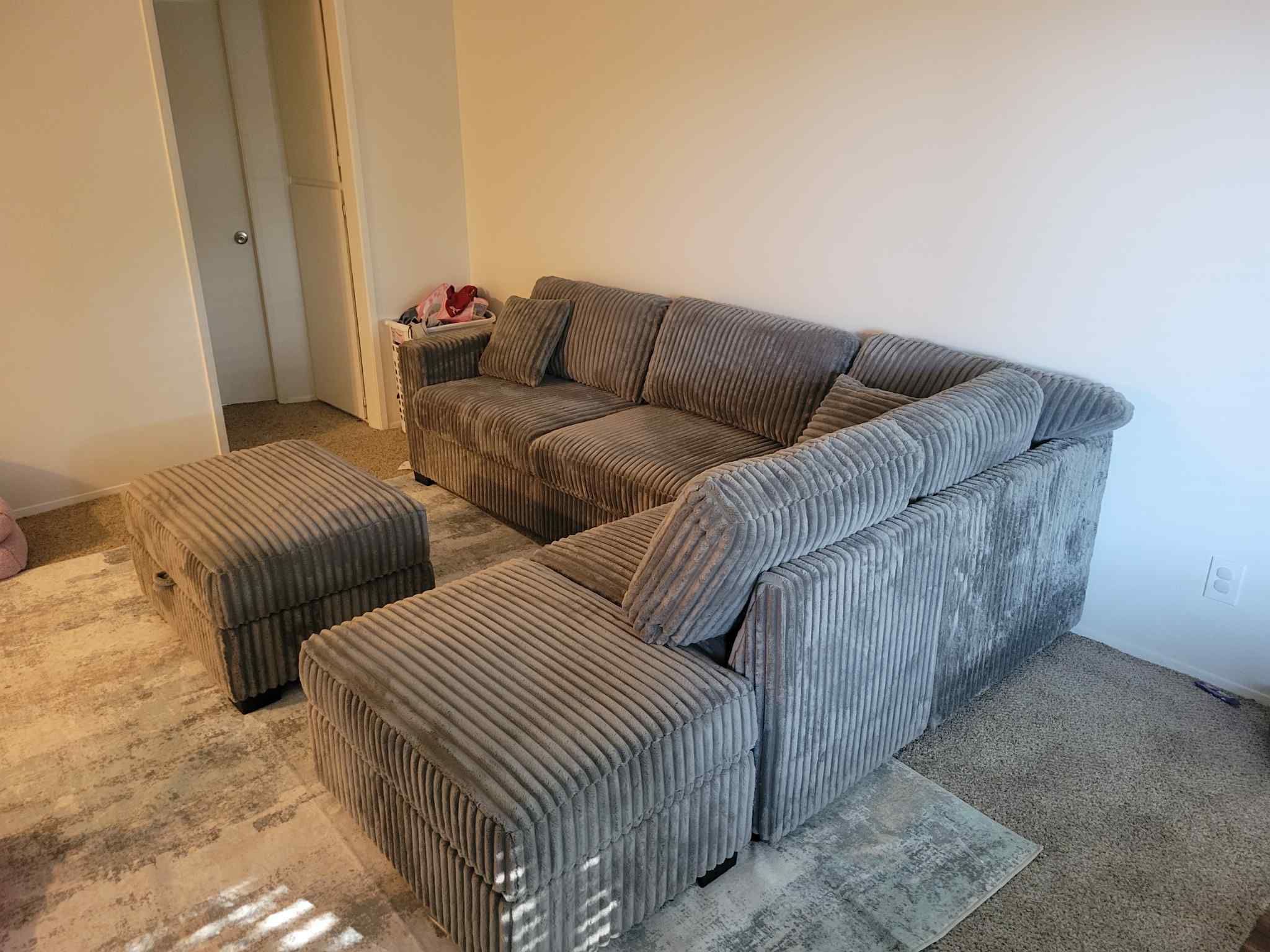New Comfy Corduroy Sectional Couch! Free Delivery 🚚!