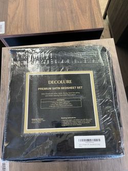 Devoured Premium Satin Bed Sheet Set 6pc Black - King