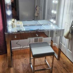 Vanity Desk 