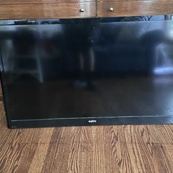 40” TV