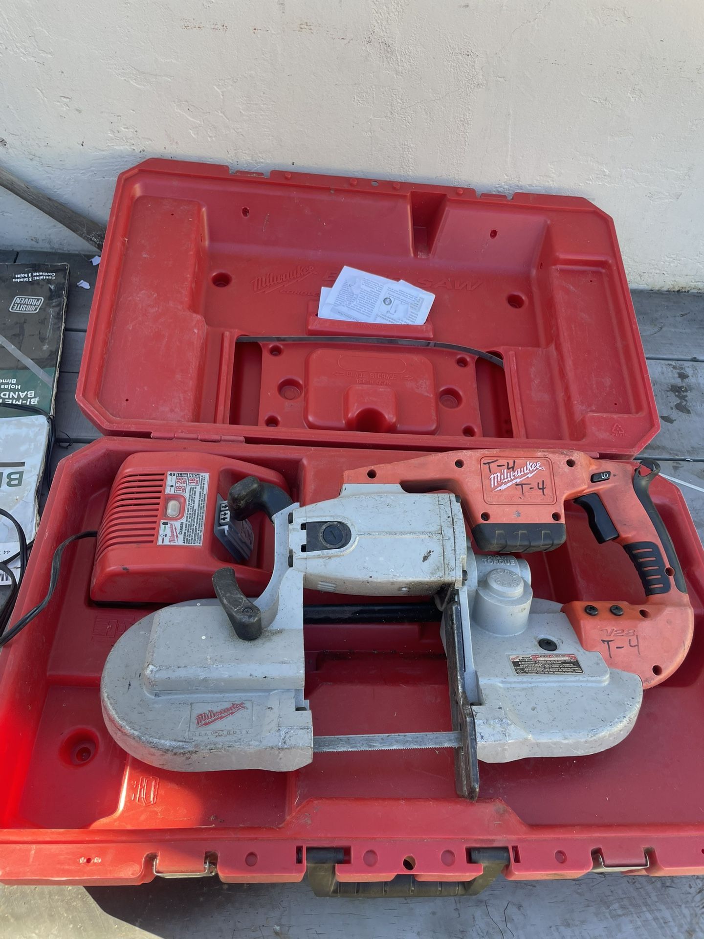 Milwaukee Band Saw With Sawzall