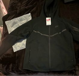 Black Nike Tech sweater