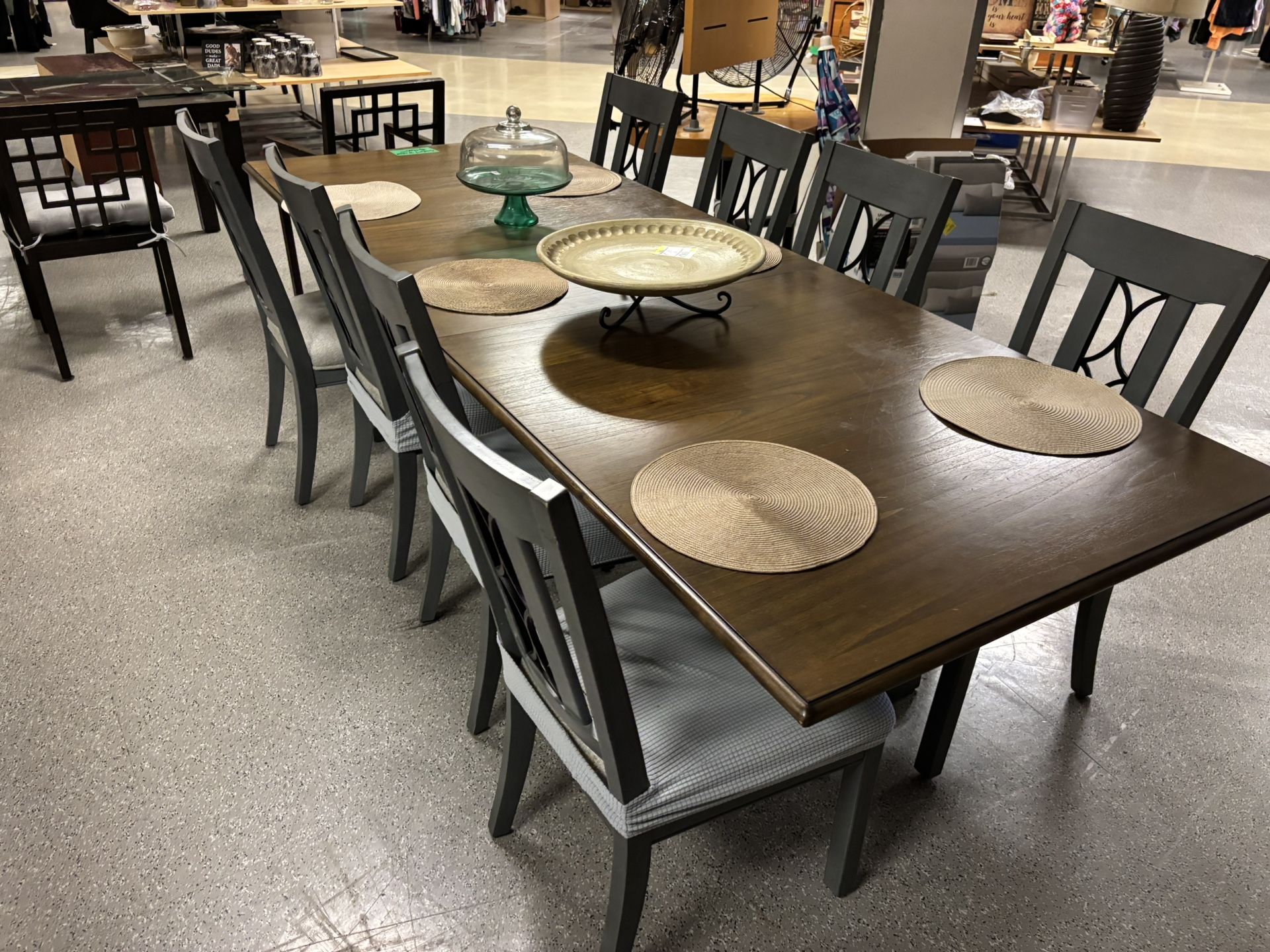 Large 8-Seater Dining Table Set – Excellent Condition!