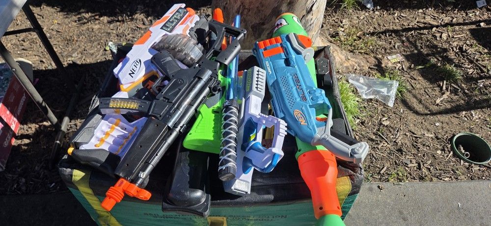 Nerf Guns 