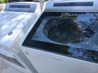 Whirlpool Top Load Washer and Dryer Set great working condition asking 300 or best offer can deliver for small fee