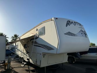 Raptor 40 ft 5th wheel