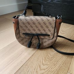 Guess Crossbody Bag