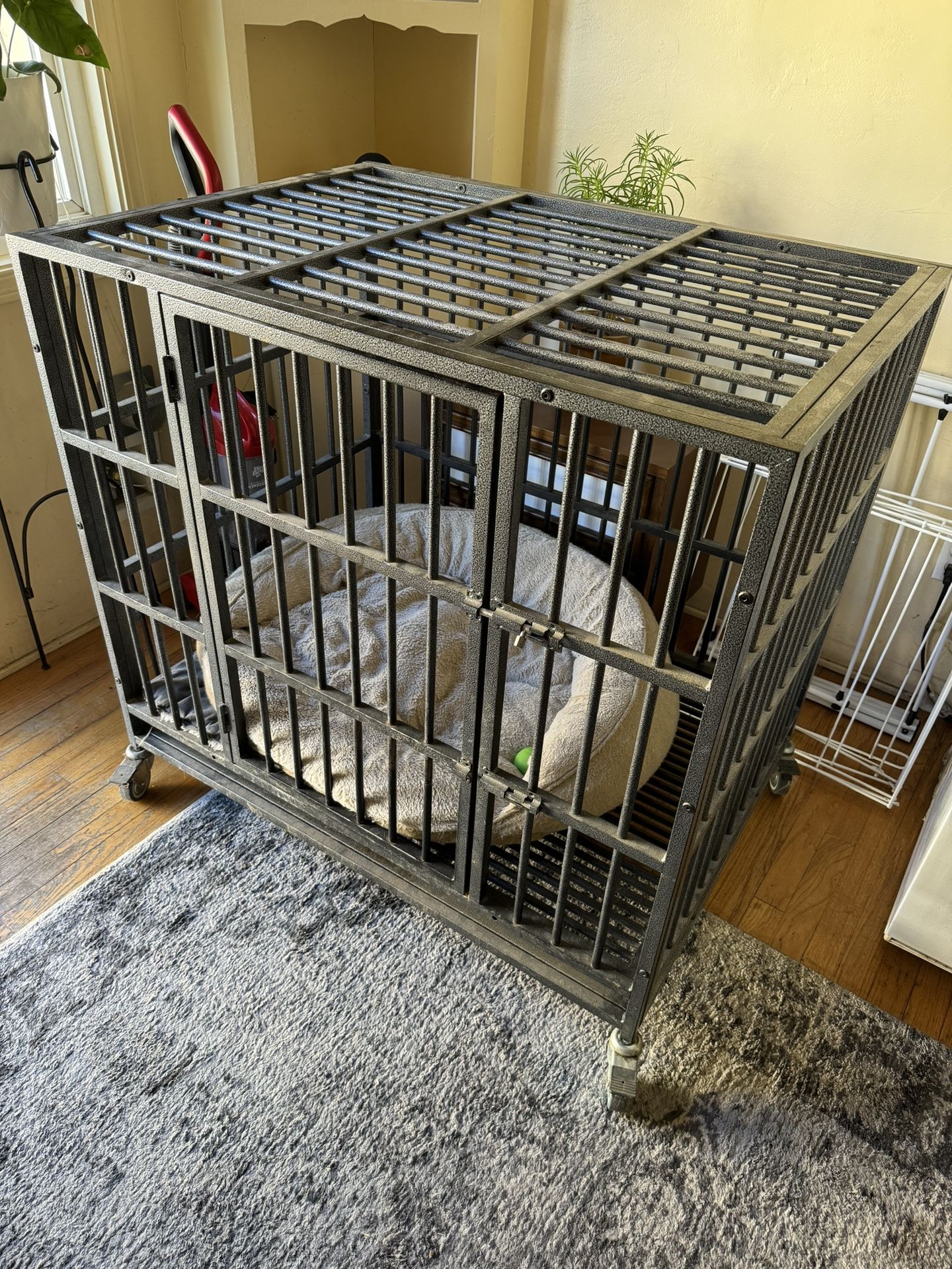 Dog kennel- XL Heavy Duty