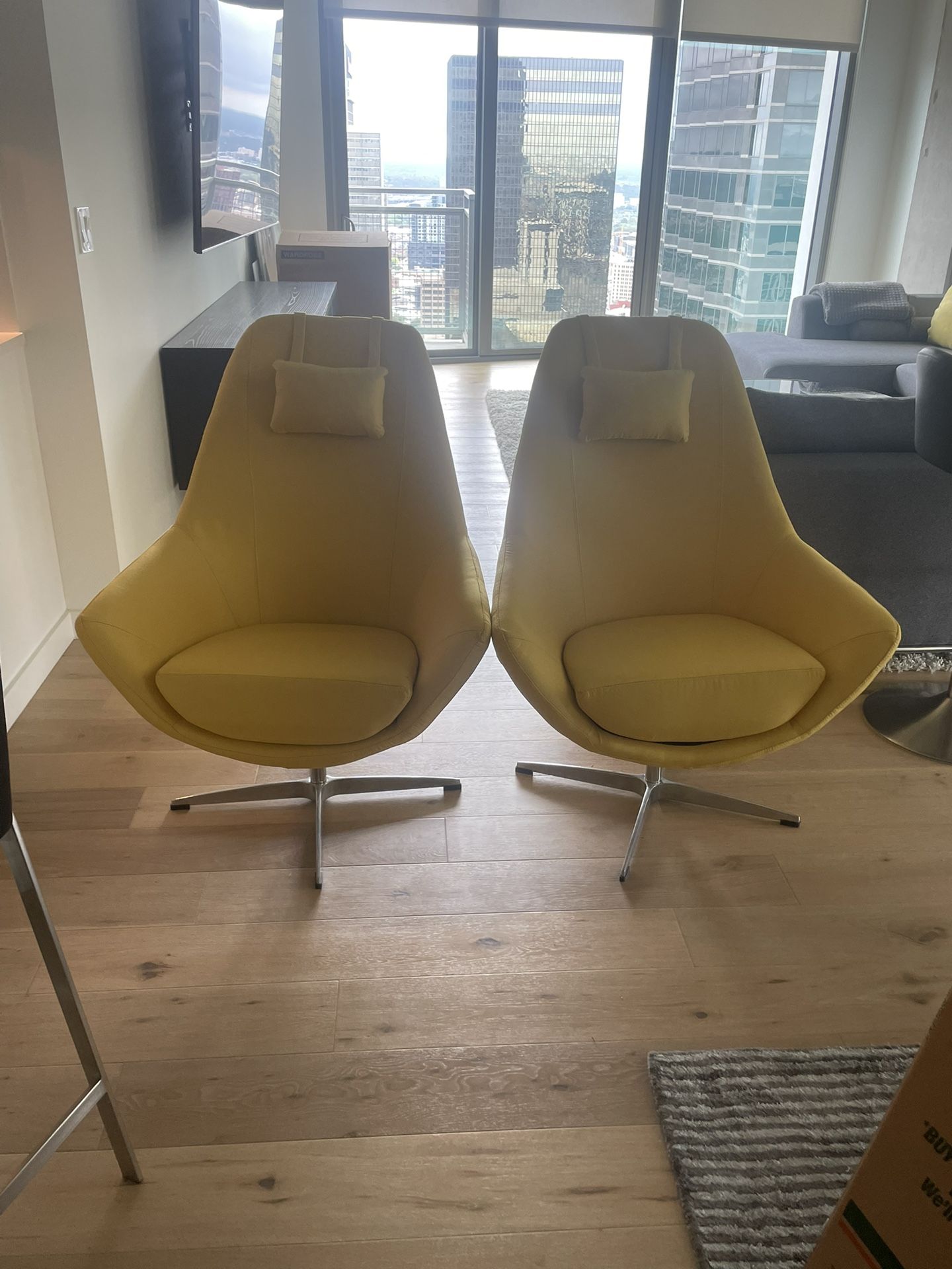 Contemporary Yellow Chairs (Modani)