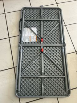 Camping table 20x40 small plastic table new
