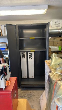 HALLOWELL 2 Door Cabinet H