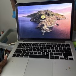 Macbook Pro - Silver