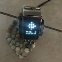 Fitbit Charge 4