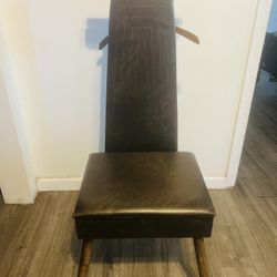 Mid-century modern vintage gentleman's valet chair