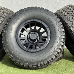 NEW 17” Lock Ford F-150 Wheels 6x135 rims Expedition 35” Tires A/T BFG KO2 F150 FX4