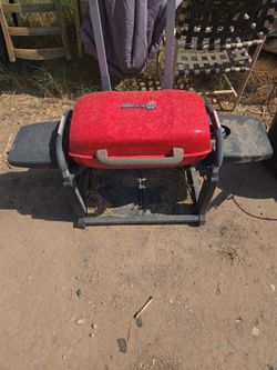 Mini barbecue works good on wheels