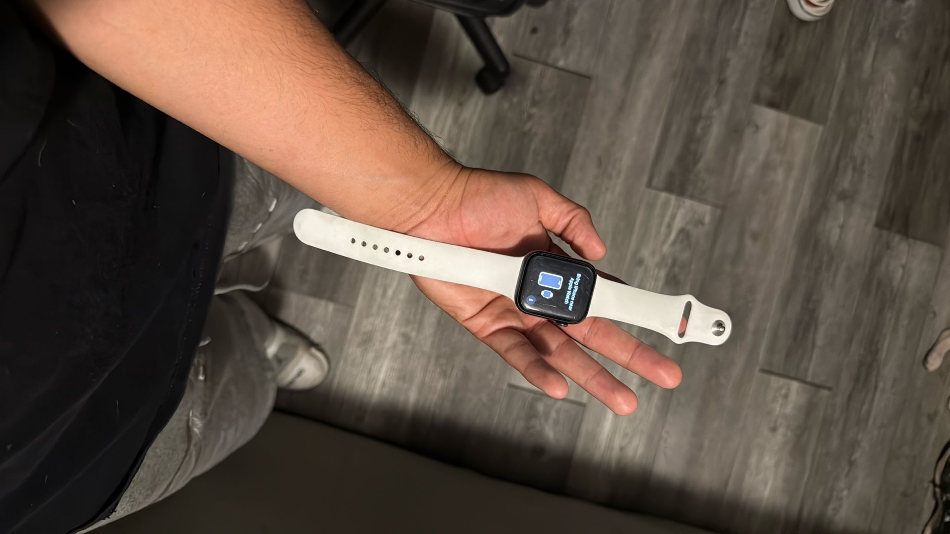 Apple Watch Se 44mm Everything Works Perfectly Fine On It No Box Or Charger