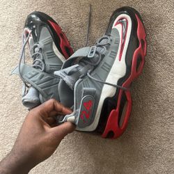 Nike Ken Griffey  Size 11.5