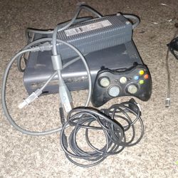 Original Xbox 360 With Games And Controller 