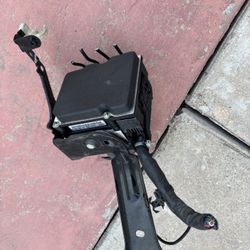 2011-2013 Subaru Forester Automatic ABS Unit