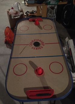 Air Hockey Table