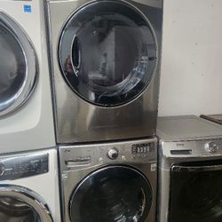 LG SET STEAM WASHER AND ELECTRIC DRYER STAINLESS STEEL 