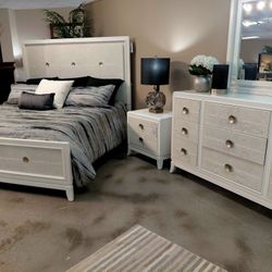 NEW- Melrose 4pc Queen Bedroom Set SALE!