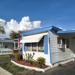 Mobile Home For Sale 