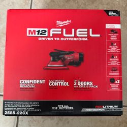 Milwaukee M12 FUEL 6" Random Orbital Sander Kit