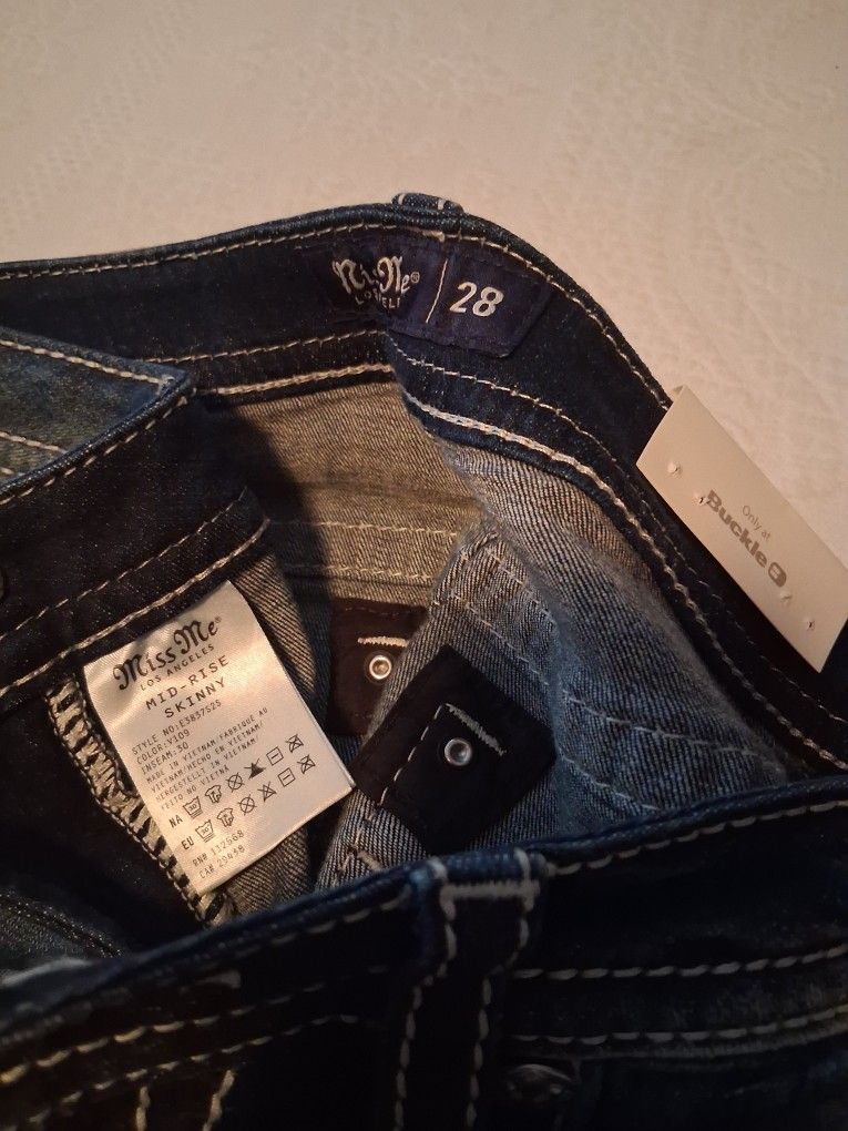 Jeans Size 28