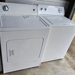 Excellent Condition Washer And Dryer WHIRLPOOL 