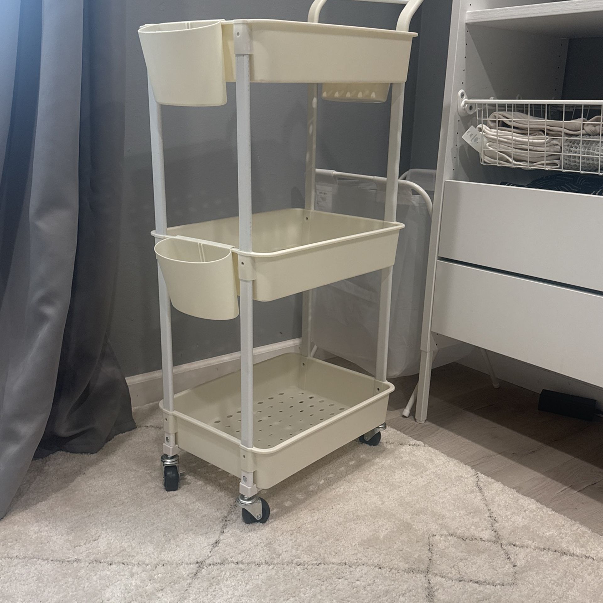 3-Tier Plastic Rolling Utility Cart with Handle, Multi-Functional Storage Trolley for Office, Living Room, Kitchen, Movable Storage Organizer with Whe