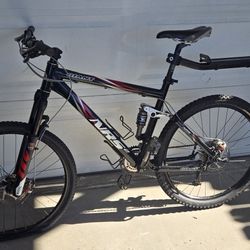 Giant NRS 2 Mountain Bike