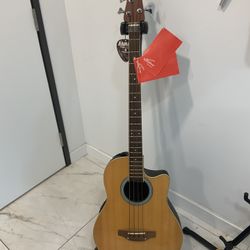 Applause By Ovation Acoustic Bass Guitar Electric Active Electronic With Hard shell Case. Super clean 