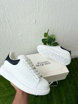 Alexander McQueen white/black