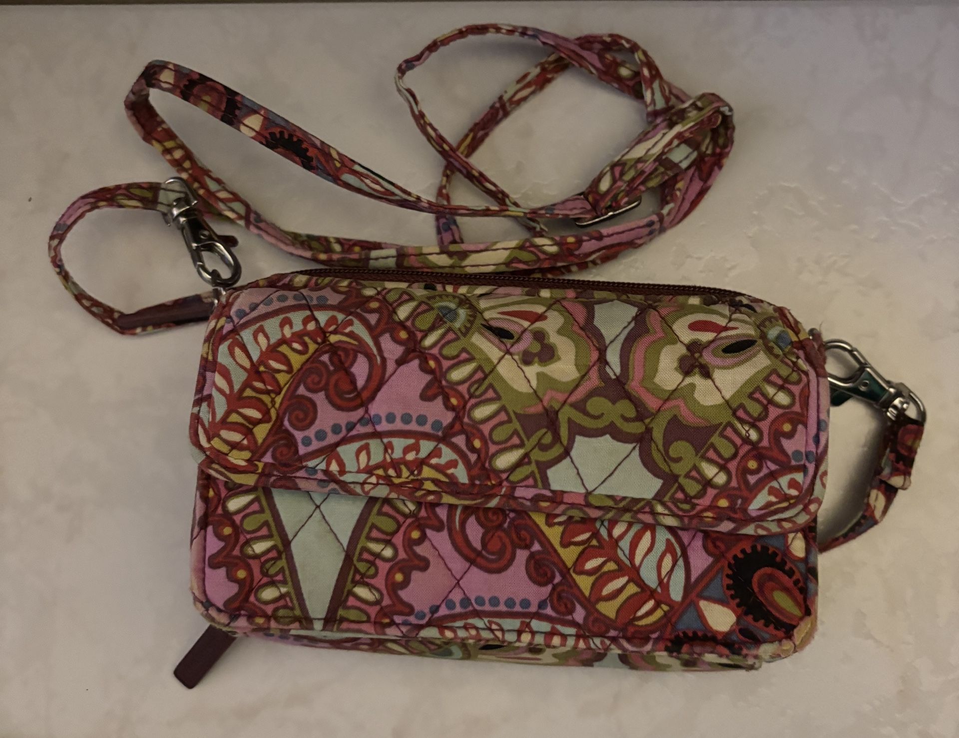 Vera Wang Crossover Wristlet Wallet. Resort Medallion Pattern