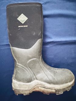 Muck Boot Company Men's Black Waterproof Rubber Pull-On Mid-Calf Snow Boots 9