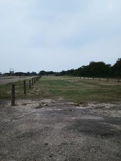 tractor brush hog Shredding,cleaning ,cutting/ acres, lots shredding ect.. 