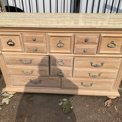 Set Of American Drew  Drawers 