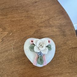 Small Ceramic Keepsake Trinket Box