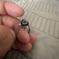 14k White Gold Ring 