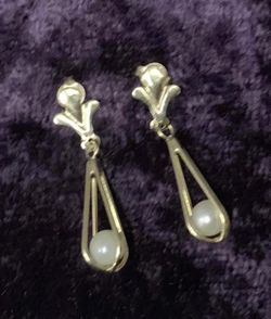 10kt Gold Dangling Earrings$100 , 14kt Starfish Seashell Earrings $100