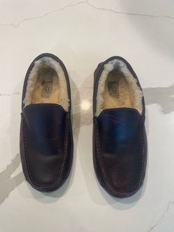 Chocolate brown leather Ugg’s - size 12