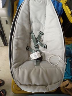 4moms Baby Bouncer Seat with Harness