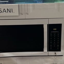 Vissani 1.7 cu. ft. 1000-Watt Over the Range Microwave in White