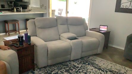 Reclining  couch and chair electric great condition moving Color is Cream and grey