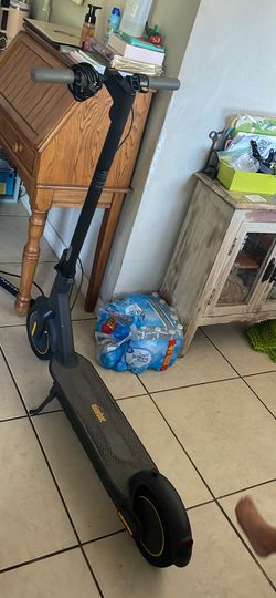 Aovopro Electric Scooter